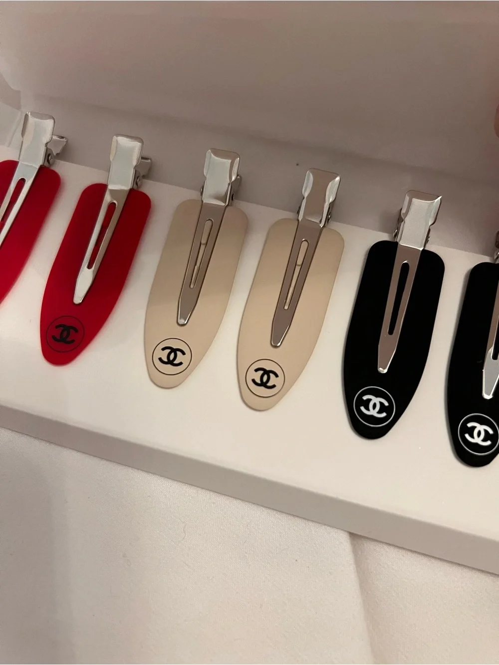 CHANEL Logo Snap Hair Clips Set - Red, Beige, Black- NIB